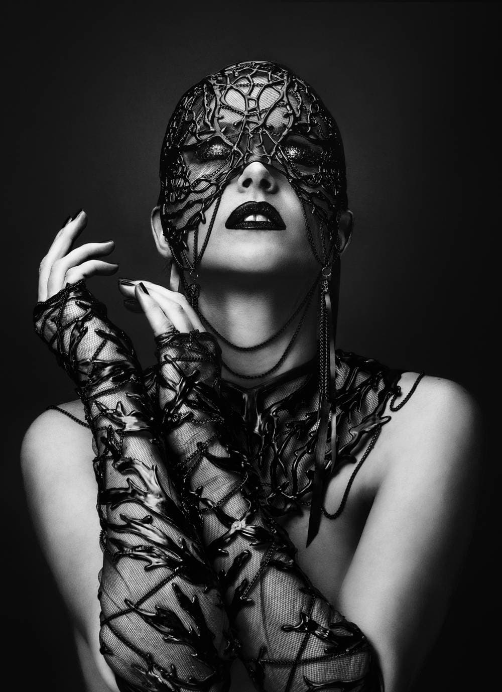 Unremovable Mask Dream Meaning: Trapped by Your Persona?