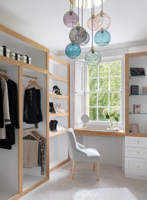 Hiding in Closet Dream Meaning: Unveiling Your Hidden Self